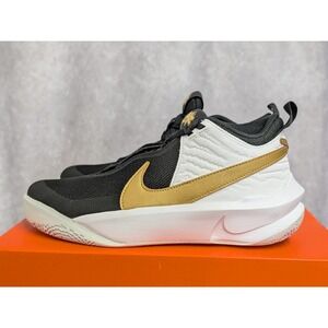 Nike Team Hustle D 10 Black Metallic Gold Boys Size 5.5